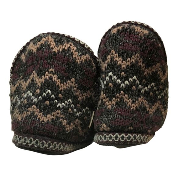 Women’s gray with Aztec print and stitching MukLuk - Picture 2 of 7